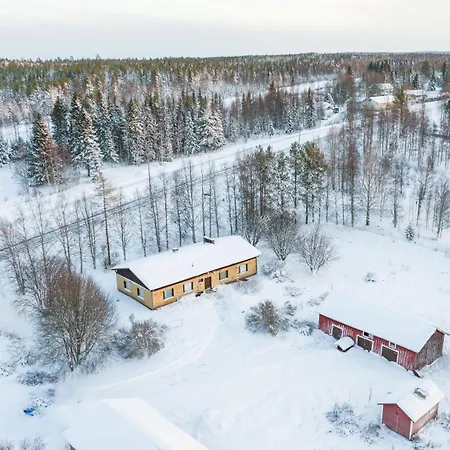 Perinteikaes 3 Makuuhuoneen Koti Kainuunkyla