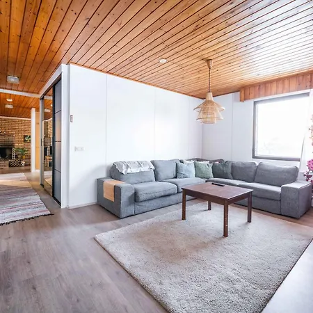 Apartamento Perinteikaes 3 Makuuhuoneen Koti Kainuunkyla